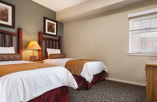 West Yellowstone Condo | 3BR Worldmark Resort Condo sleeps8! 1MINUTE TO PARK! NEW LISTING AVAILABILITY!