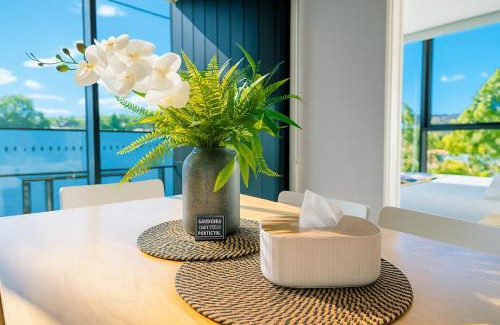 Reid Apartment | 3BRs Apt with Mountain Views Heart of Canberra