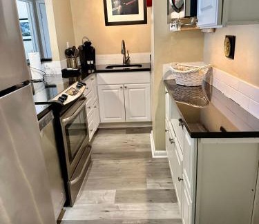 Downtown Atlanta House | 3H The Sweet Suite at Peachtree Towers