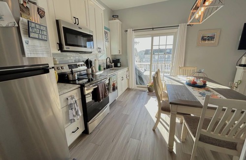 Sea Isle City Condo | 3rd Floor Condo Sleeps 6 Comfortable