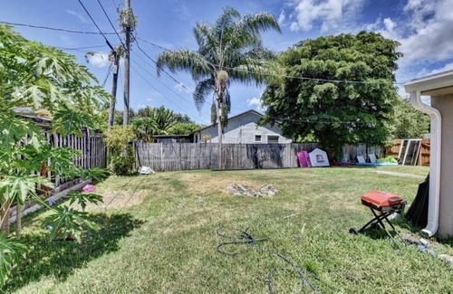 Lake Worth House | 4/2 Gem w/Private Pool