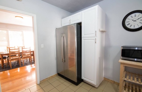 East Little Havana House | 4/3 Beautiful House with a huge lot & Parking(Heated Pool)