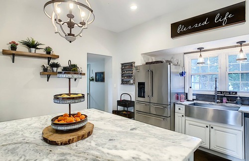 Ocoee Villa | 4,800 sf Estate | Pool, Lake, Weddings and Events