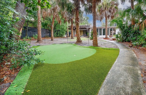 Ocoee Villa | 4,800 sf Estate | Pool, Lake, Weddings and Events