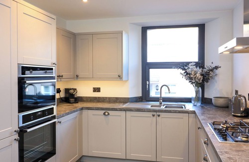 Malborough Cottage | 4 ALMA TERRACE, pet friendly, with open fire in Malborough