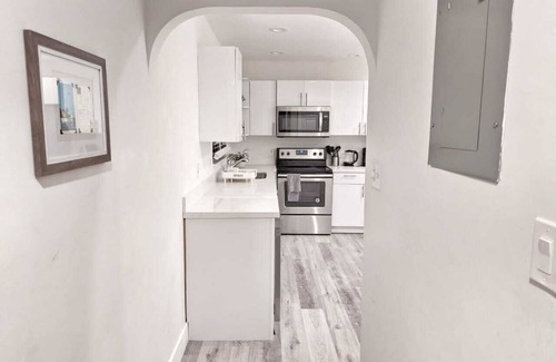 Survey Creek Apartment | 4 Apt Block for Large Groups | Sleeps 10 to 16!