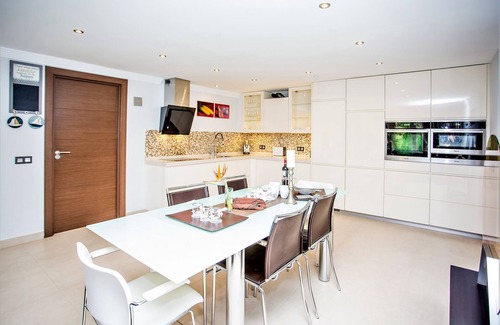 Guadalmina House | 4 B/R VILLA by Puerto Banus & Sea 5 m ✴️✴️✴️✴️✴️