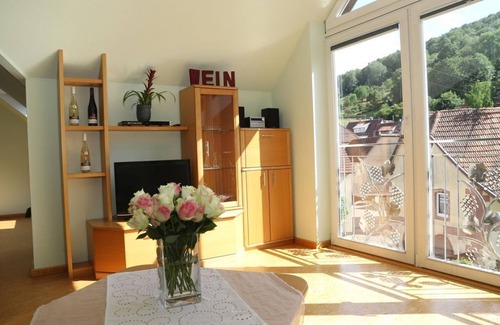 Annweiler am Trifels Apartment | 4-bed apartment Riesling - Holiday apartments in the Burgunderhof