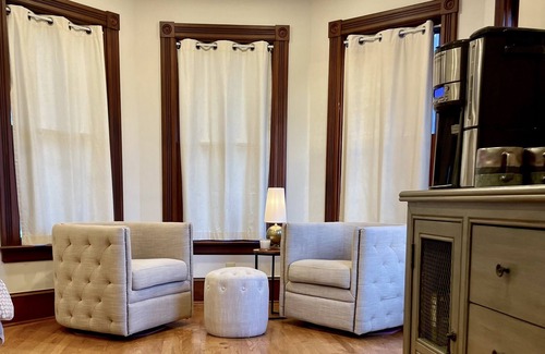 Saratoga Springs House | 4-Bed Booking for Belmont! Fully Restored Victorian Blocks from Broadway