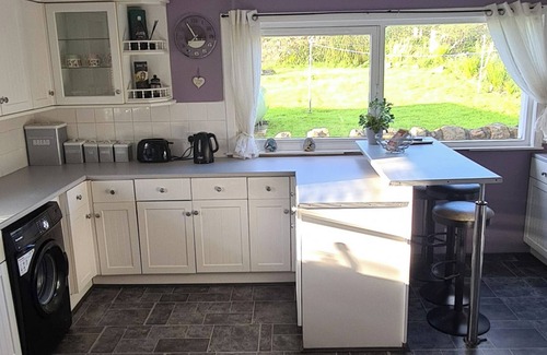 Campbeltown House | 4 Bed Cottage Sleeps 6-Pet-Friendly-Private Garden