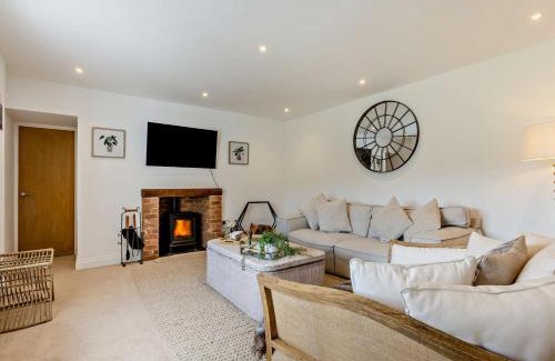 Westleigh House | 4 Bed in Weare Giffard 92236