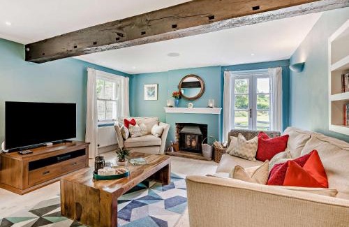 Winfrith Newburgh House | 4 Bed in Winfrith Newburgh 86025