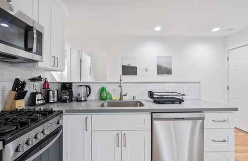 Alameda Apartment | <4 BED > Quiet 3BR Nr Downtown/Food/Ferry