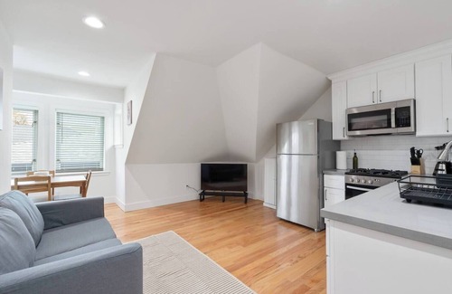 Alameda Apartment | <4 BED > Quiet 3BR Nr Downtown/Food/Ferry