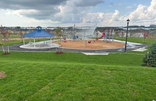 Ajax House | 4 bed Townhouse