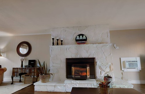 Christina Lake House | 4 bedroom 1.5 bathroom sleeps 10