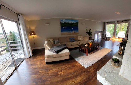 Christina Lake House | 4 bedroom 1.5 bathroom sleeps 10