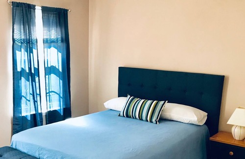 Grayson House | 4 Bedroom 2 1/2 Home for Getaway, meeting, family event, Business