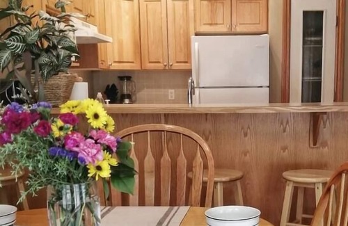 East Kootenay House | 4 Bedroom 2.5 Bath Golf Townhouse in Radium