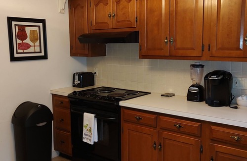 Annapolis House | 4 Bedroom/3 Bathroom with parking minutes from downtown Annapolis