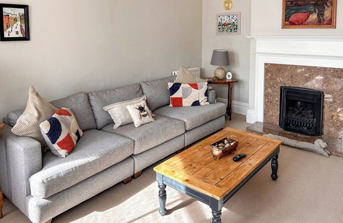 South Charlton Cottage | 4 bedroom accommodation in Christon Bank, near Embleton