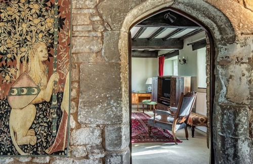 Ross-on-Wye Cottage | 4 bedroom accommodation in Whitchurch, near Monmouth