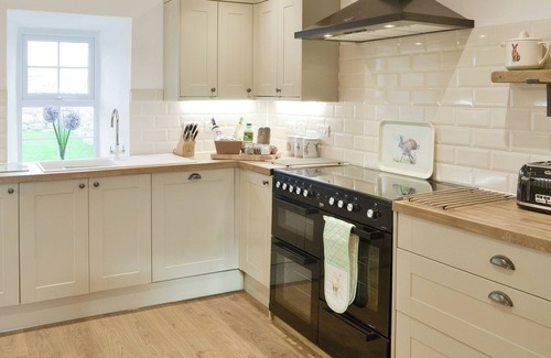 Llanllyfni Cottage | 4 bedroom accommodation in Penygroes, near Caernarfon