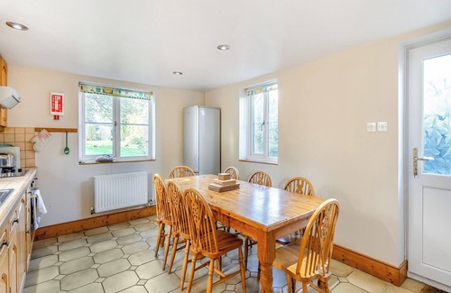 Puncknowle Cottage | 4 bedroom accommodation in Puncknowle