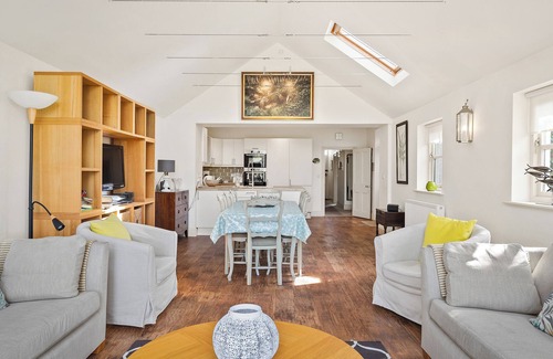 Manorbier Cottage | 4 bedroom accommodation in Manorbier