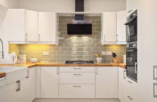 Manorbier Cottage | 4 bedroom accommodation in Manorbier