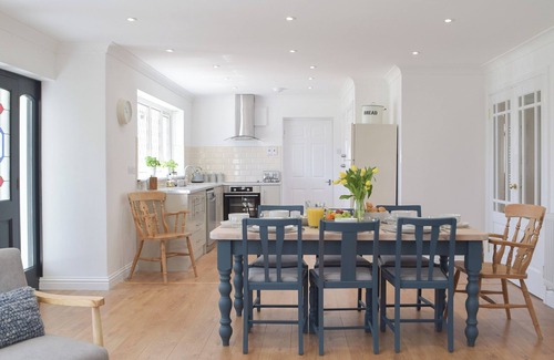 Lamphey Cottage | 4 bedroom accommodation in Lamphey, near Tenby