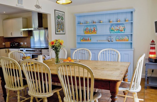 Bridport Cottage | 4 bedroom accommodation in Bothenhampton, near Bridport