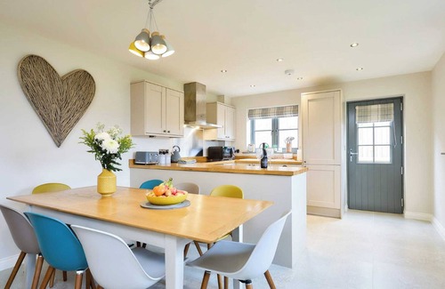 Mundesley Cottage | 4 bedroom accommodation in Mundesley, near North Walsham