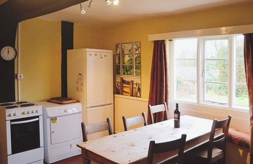 Newent Cottage | 4 bedroom accommodation in Newent