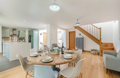St. Just in Roseland Cottage | 4 bedroom accommodation in St Just-in-Roseland, near St Mawes