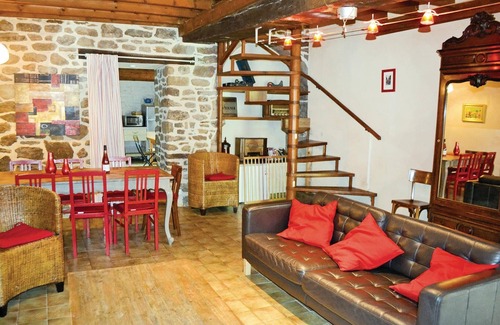 Taden House | 4 bedroom accommodation in Taden