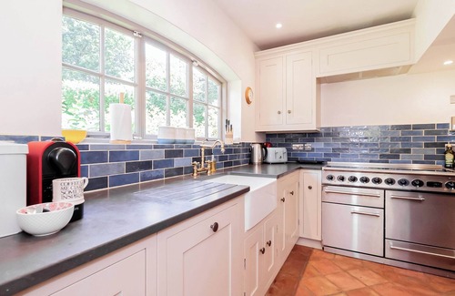 New Forest District Cottage | 4 bedroom accommodation in Boldre, near Lymington