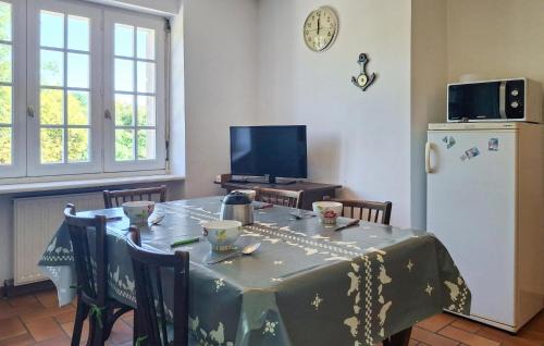 Plouigneau House | 4 Bedroom Awesome Home In Plouigneau