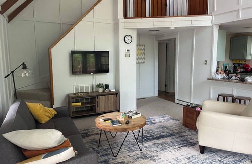 Basye House | 4 bedroom Basye, VA with nearby skiing, lake & mountain biking. Fully equipped