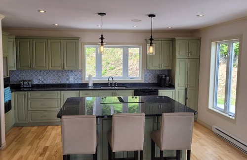 Humber Valley Ski Chalet | 4 Bedroom Lake View Chalet in the Exclusive Humber Valley Resort