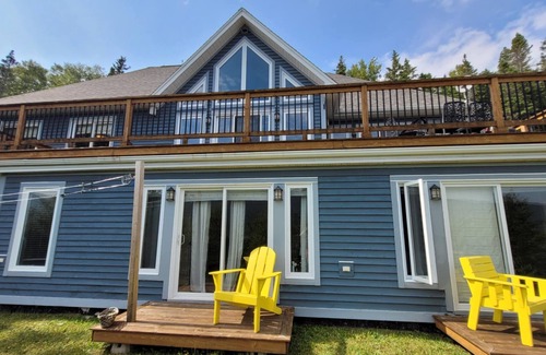 Humber Valley Ski Chalet | 4 Bedroom Lake View Chalet in the Exclusive Humber Valley Resort