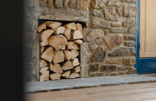 Pembroke Dock Apartment | 4-Bedroom Coastal Getaway in Pembroke Dock