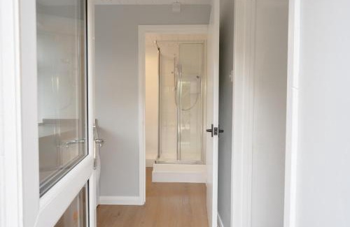 Pembroke Dock Apartment | 4-Bedroom Coastal Getaway in Pembroke Dock