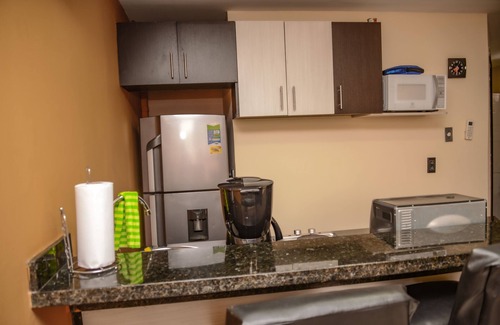 Lalinde Apartment | 4 Bedroom Combo of two apartments two hot tubs AC security Lleras area