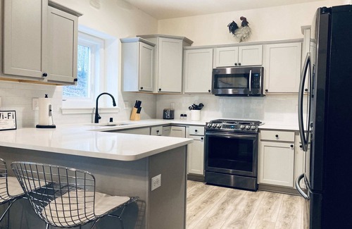 Como House | 4 Bedroom Home (5 Beds) I Lake Geneva