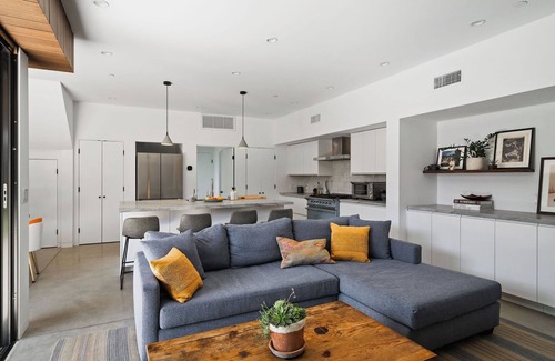 Culver - West House | 4-bedroom house in charming Culver near Venice with AC, WiFi and great walking