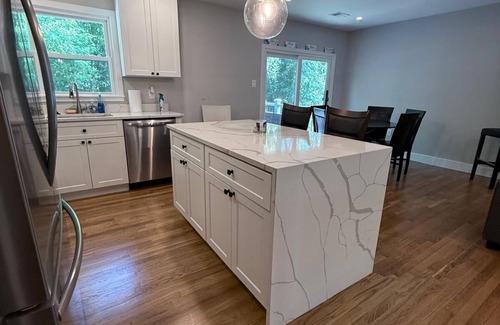 Neabsco House | 4-bedroom house in charming Woodbridge with WiFi, AC. Book now