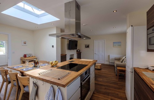 Trevone House | 4 Bedroom house situated only 100 meters from the Sandy Beach in Trevone