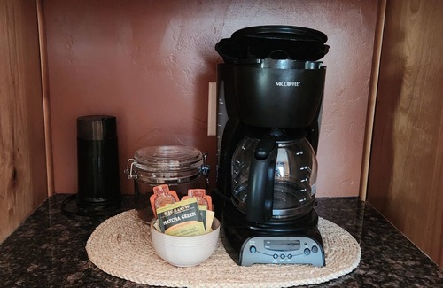 Redlands House | 4-bedroom house. Epic views. No additional cost for cleaning. 2-Night Minimum.