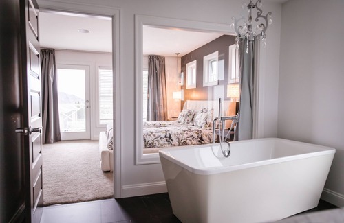 Southwest Mission House | 4 BEDROOM MODERN BEACH BEAUTY, POOL , FIRE PIT.